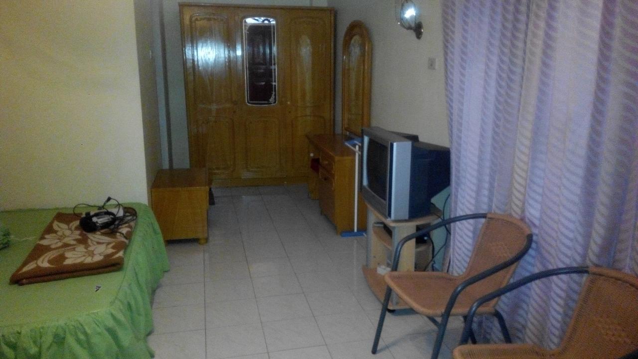 Melissa Palace Hotel And Karaoke Parapat Buitenkant foto