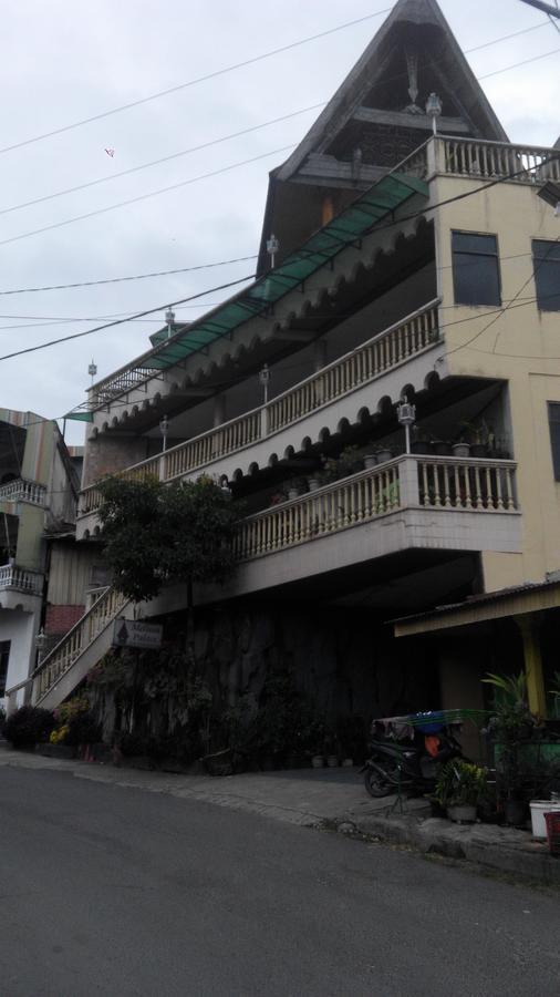 Melissa Palace Hotel And Karaoke Parapat Buitenkant foto